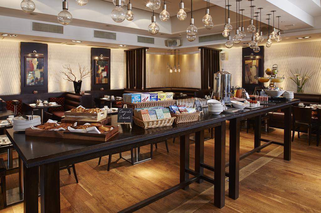 Mandolay Hotel Guildford Bagian luar foto